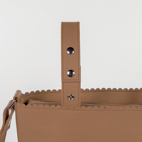 BOLSA CROSSBODY ICON CARAMEL PASITO A PASITO